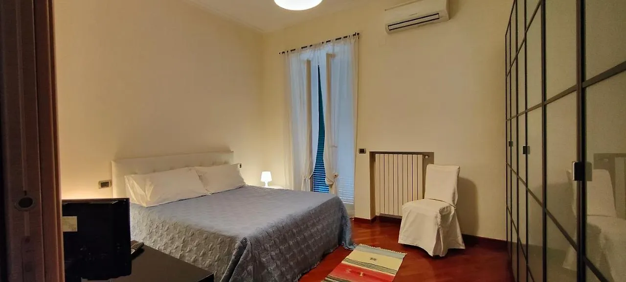 La Maison D'Angeline Bari 0*,  Italy